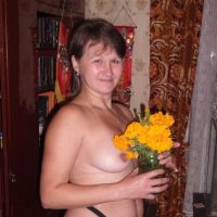 mom made naked selfies private